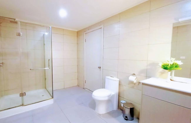 Waterfront Sunset Apt Fantasy Island - Photo 12