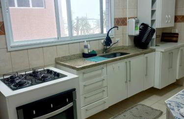 Apto Pé na Areia com Vista Mar, Churrasqueira e Espaço para 8 Pessoas - Photo 11