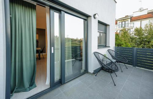 LuxStay Apartments APT3 - Private Parking, Terrace - Foto 6
