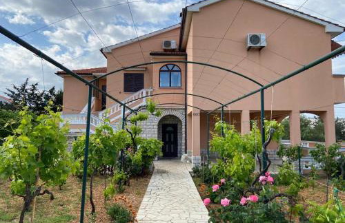 Apartman Ivanka - Foto 1