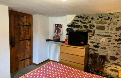 Abri des Cimes, dormire tra pietra e legno CIR 0124 - Foto 17