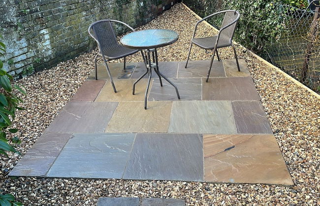 STABLE HOUSE - Near Windsor Castle - Photo 9