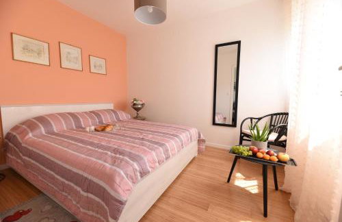 Mary's apartment - with free parking - Photo 5