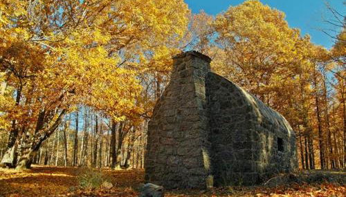 GREDOS RURALRUT cerca del CASTAÑAR de El Tiemblo, Reserva Natural VALLE DE IRUELAS, alojamiento acogedor con cabina hidromasaje, chimenea eléctrica, calefacción, wifi, cocina - Photo 2