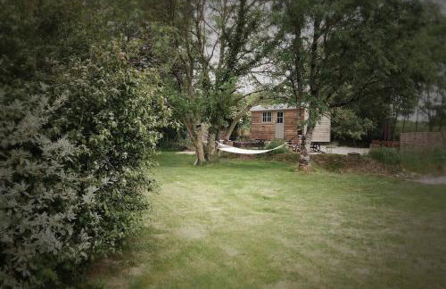 Hut at Nettle and Dock - Foto 21