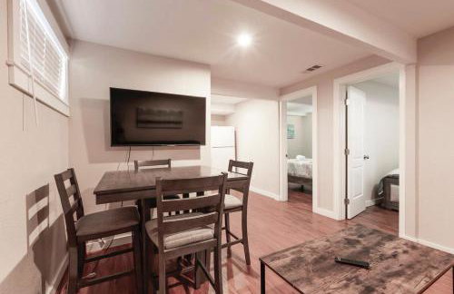 Marbella Lane-Spacious 5BR Ideal for Biz & Families in SJ - Foto 33