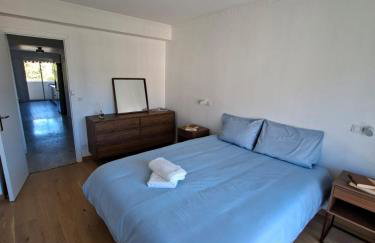 Elegant and comfortable 3 room, beach & transport within walking distance - Photo 10