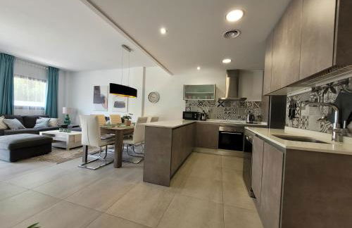 PMT01 - Modern, luxury with heated pool - Foto 4