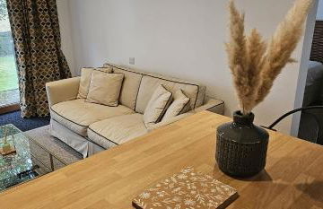 Rutland Point apartment Perfect for contractors plenty of parking - Foto 8