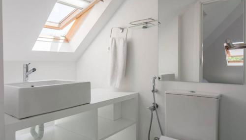 Beautiful Apartment with View of the Tagus River - Photo 3