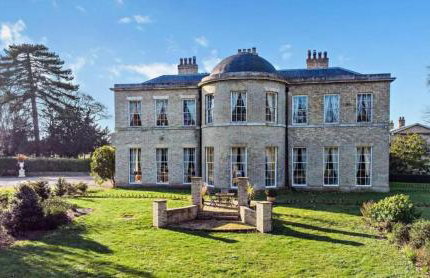 Beccles Georgian Mansion l 9 Bedrooms, Hot Tub & Parkland - Foto 32