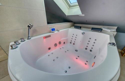 Suite & Spa - Jacuzzi - Sauna - Foto 78