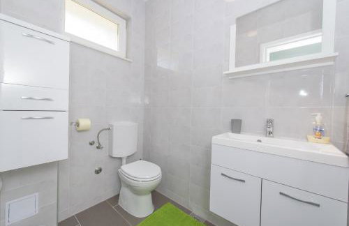 Villa Barbara-Kastela with heated pool - Foto 37