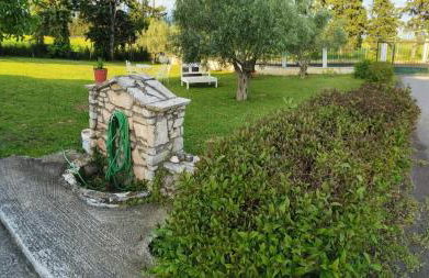 ΠΕΤΡΙΝΗ ΚΑΤΟΙΚΙΑ ΣΤΗΝ ΦΥΣΗ - Photo 23