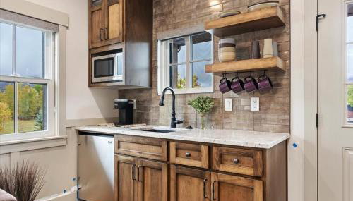 The Highland Cow Room - Newly Built Midway Loft - Foto 4