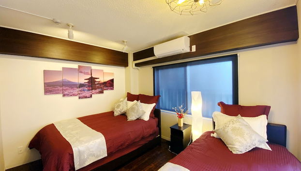 Chatan Tall House - Foto 4, Habitación