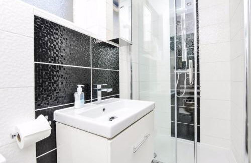 Stunning 1 bed apartment - Foto 9