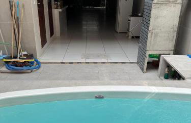 Casa para alugar no período da cop 30 , 3 minutos de onde serão realizados os eventos climáticos, casa ampla com garagem churrasqueira, piscina, terraço arejado, 3 quartos sendo 2 suítes climatizadas, sala com sofá cama e tv por assinatura - Foto 5