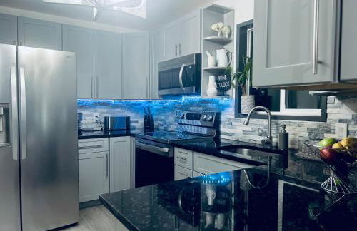 Amazing Poconos House . Sauna/Hot Tub/Private Pool - Foto 32