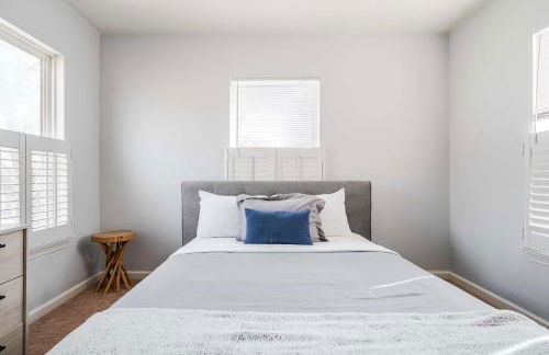 Cozy Downtown Escape Hot tub and Modern Touches - Foto 30