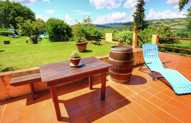 Scenic Tuscan Farmhouse - Foto 10