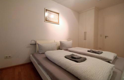 Luxury city apartment - view of river and castle - Foto 32