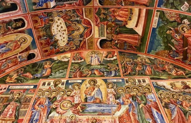 Stunning 3-bed Villa in the Small Village - Photo 5