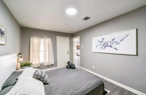 Comfy 5BR Holiday Home with Hot Tub, 10min from NGR Stadium - Foto 2