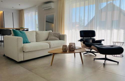 Homely Basel Airport - Foto 13