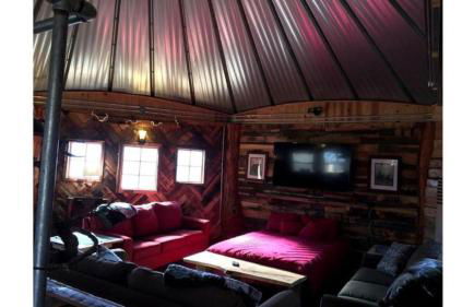 Rustic Octagon-Shaped Cabin for a Glamping Getaway near Huntington, West Virginia - Foto 20