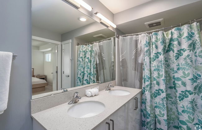 Modern Studio Steps to UW - Foto 24