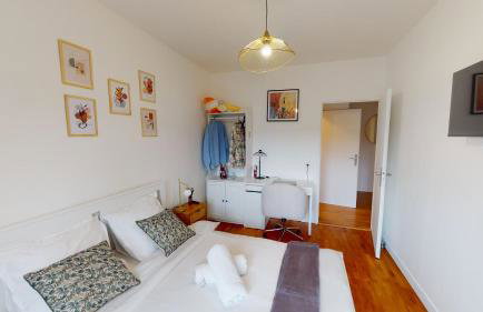 Live Like a Local Stylish 2BR with Balcony & Parking - Foto 13