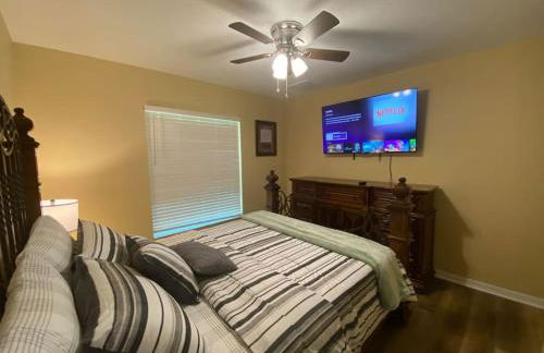 Sundance' Acres Peaceful and Private New House with Hot Tub and Fire Pit - Photo 44