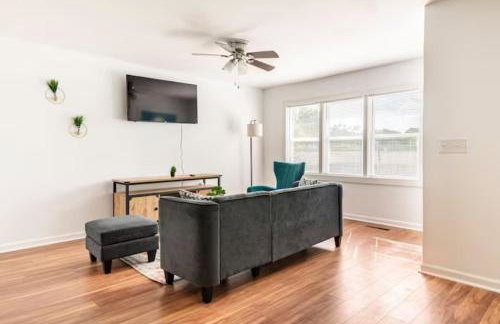 A Place to Escape 5 minutes from Downtown Newly Renovated - Foto 16