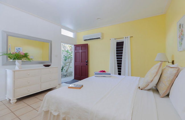 Fort Recovery Beachfront Villa & Suites Hotel - Photo 11