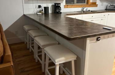 Spacious Modern Home with Game Room - Foto 23