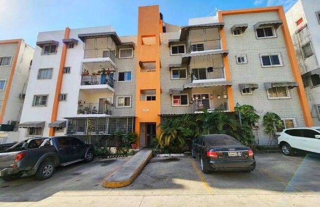 Charming 3-bed Apartment 2 Bano Aire Acondicionado - Foto 1