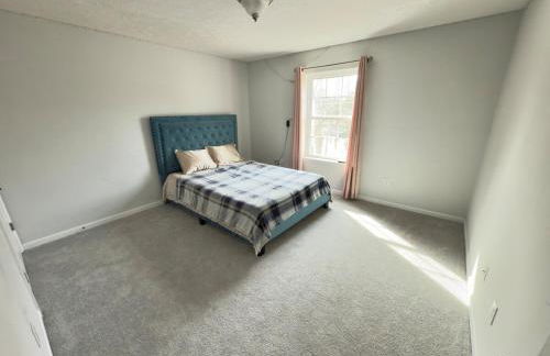 Pocono Escape - Modern & Cozy - Foto 25