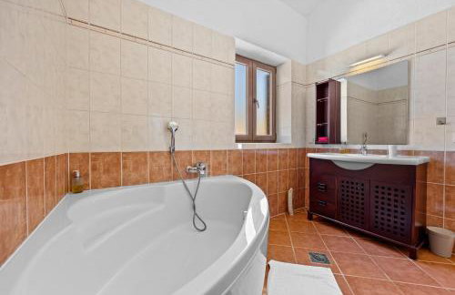 Rustic Villa Lara with pool - Foto 39