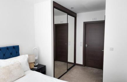 The Ivy Abode, Stylish 2-Bed Apartment Free Parking - Foto 15