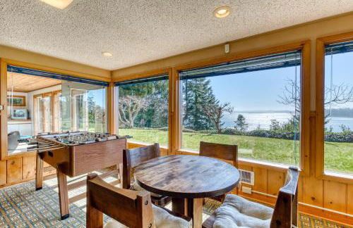 The Bridge and Balcony - Photo 16