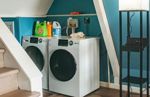 Jones Beach Houseboat - Photo 21