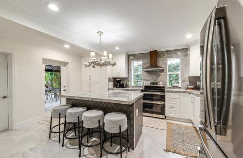 Pool and Home Theater Lighthouse Point Home! - Foto 9