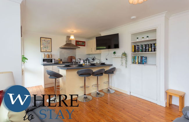 Lovely Apartment by the Hillwood Park-free Parking - Foto 21