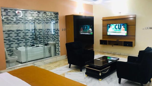 King Dee Suites and Apartments - Foto 5, Habitación