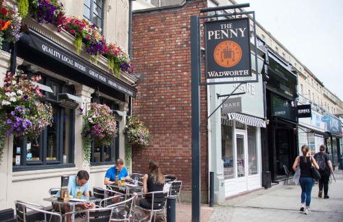 Stag & Hen Retreat - Walk to Nightlife - Sleeps 16 - Foto 51