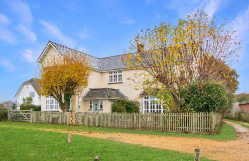 Beautiful Country House with Forest View & Garden - Foto 30