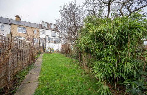 Spacious 3bedroom house near Crystal Palace London - Pass the Keys - Foto 44