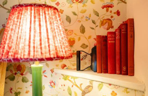 Beautiful 2 Bedroom Cottage in the Cotswolds - Photo 44