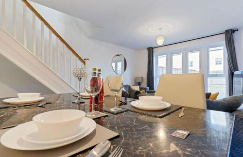 Luxury Birmingham City Centre Townhouse with FREE Parking - Sleeps 4 - Perfect for Contractors, Business Travellers, Families and other Groups - Near Bullring, Newstreet, Selfridges, NEC, NIA & Birmingham airport - Foto 13
